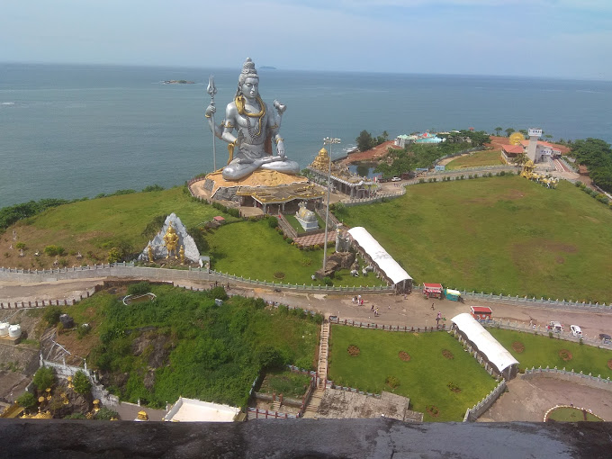 Bangalore to Murudeshwar Cabs